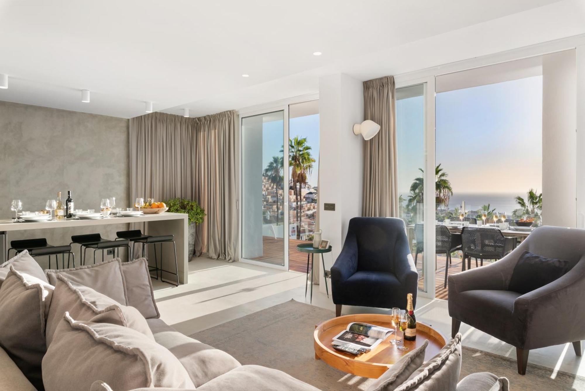 Karat Graphite Villa